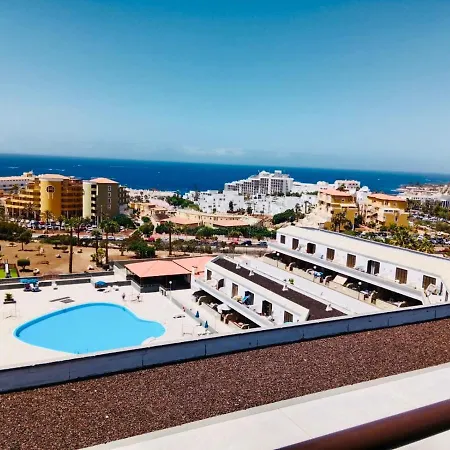With Panoramic Ocean View And Pool أذيخي